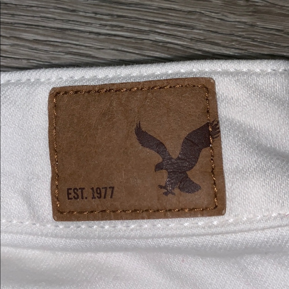 American Eagle White Ripped Jeans - Picture 5 of 6